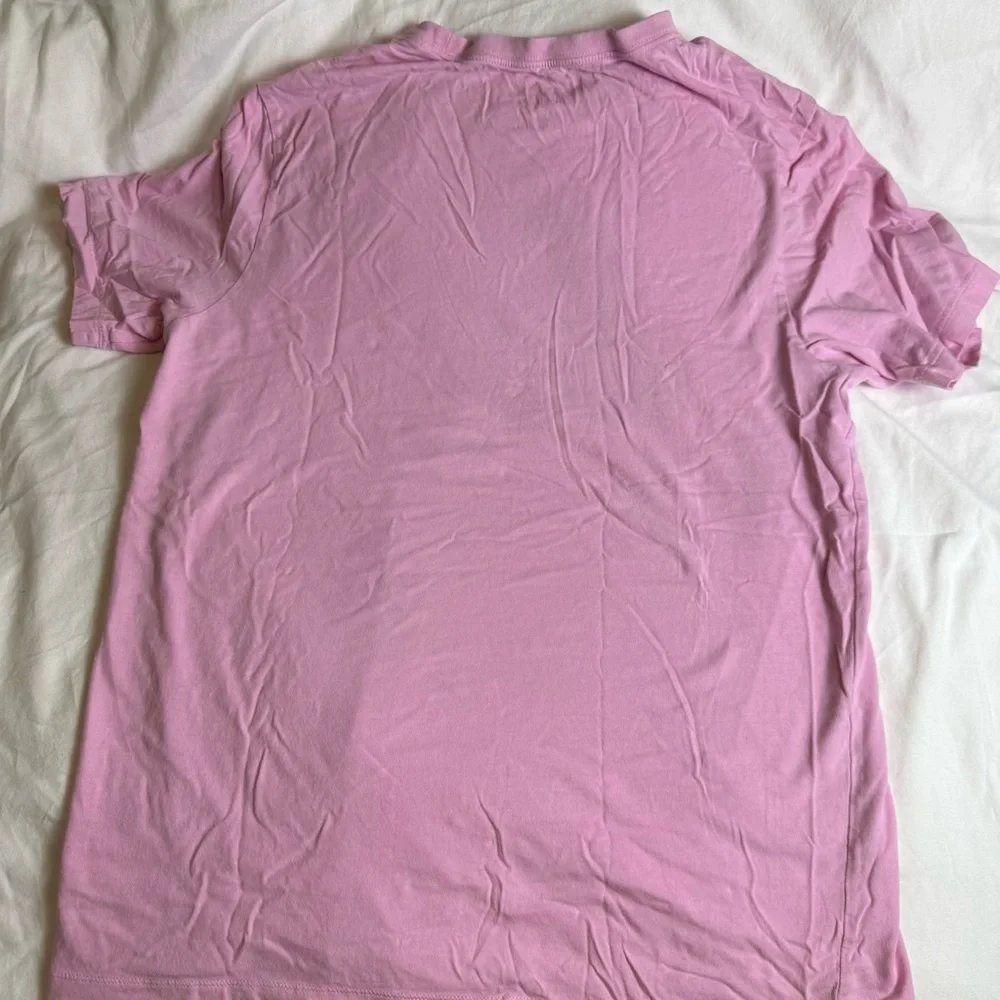 Nike sportswear Pink Oil Slick Men’s short sleeve T-Shirt size Large - Picture 7 of 8